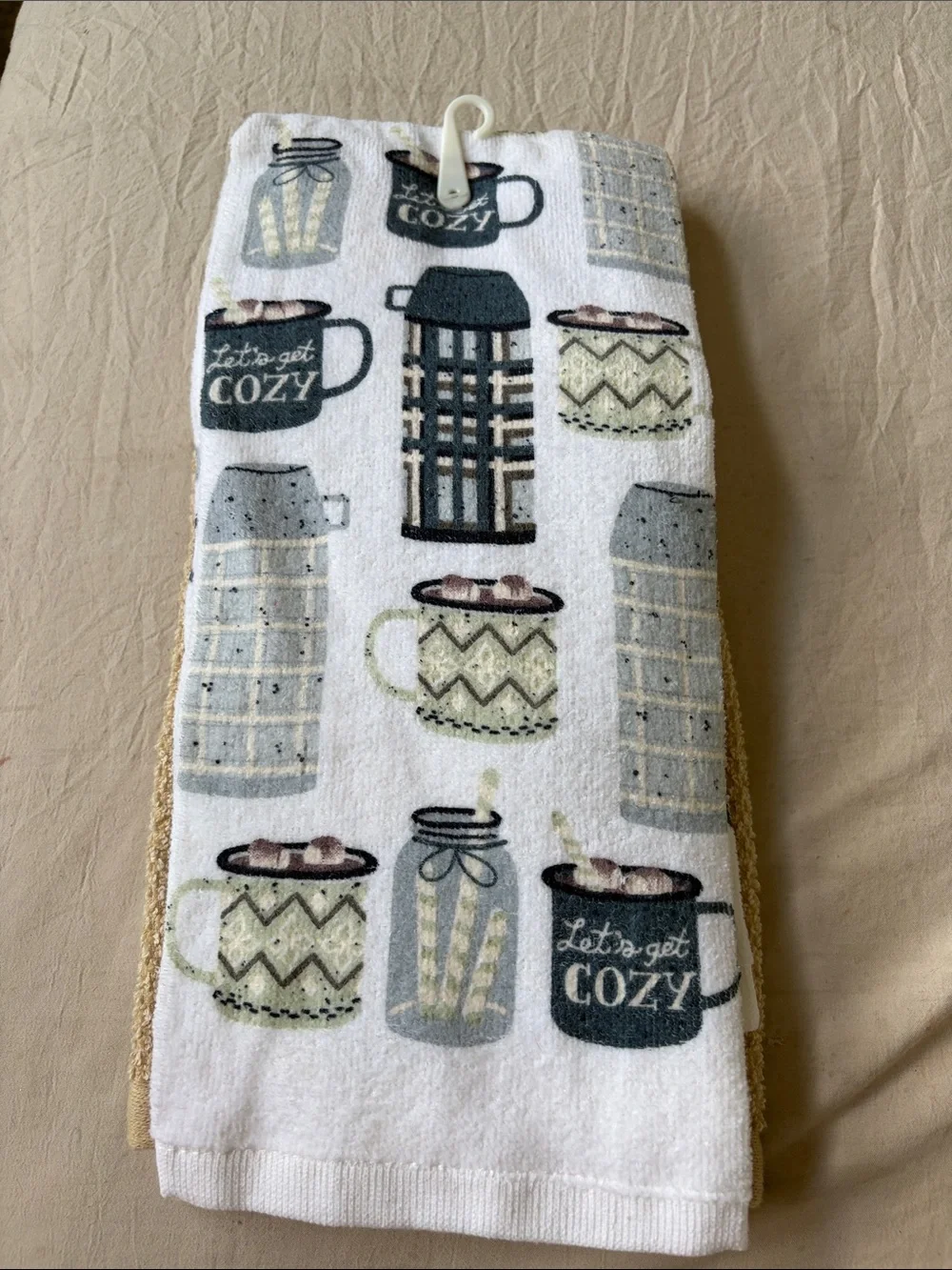 St. Nicholas Square Holiday Kitchen Towels - Cream and Blue